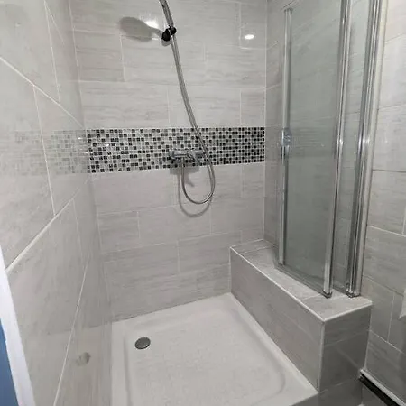 2 Bedroom For 4-6, Only 10' By Car From Paris. Appartamento Chille