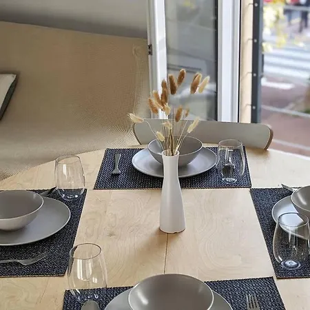 2 Bedroom For 4-6, Only 10' By Car From Paris. Chille