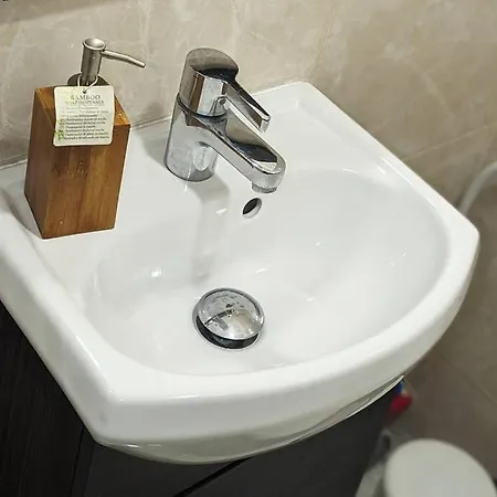 Appartamento 2 Bedroom For 4-6, Only 10' By Car From Paris. Chille