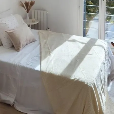 2 Bedroom For 4-6, Only 10' By Car From Paris. Appartement Chille